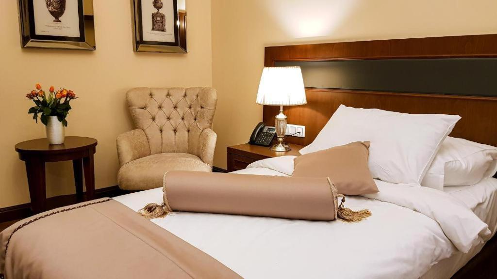 Hotel Michael'S Palace Кошице Екстериор снимка