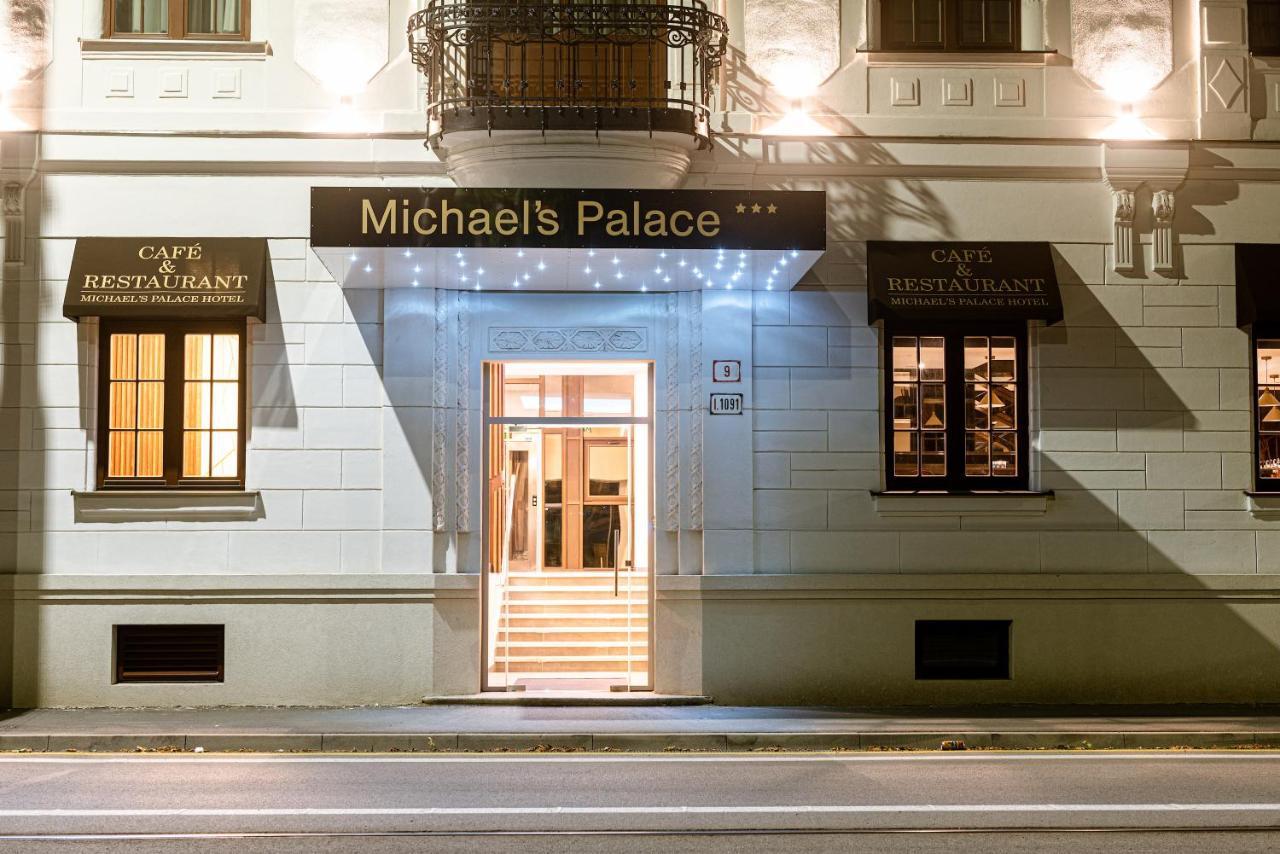 Hotel Michael'S Palace Кошице Екстериор снимка