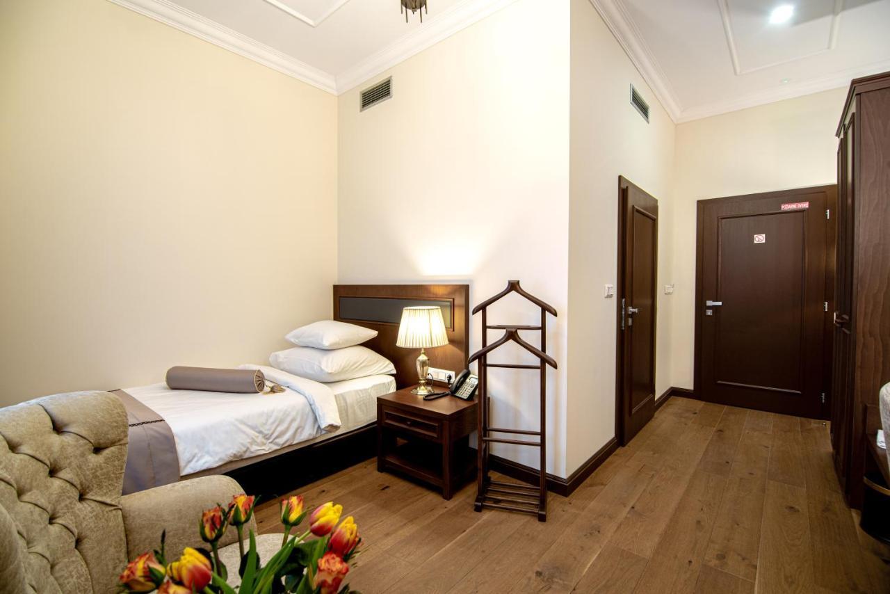 Hotel Michael'S Palace Кошице Екстериор снимка