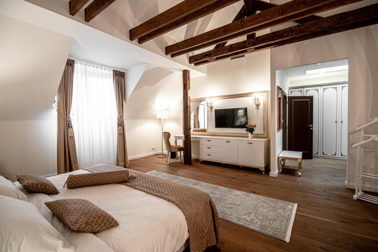 Hotel Michael'S Palace Кошице Екстериор снимка