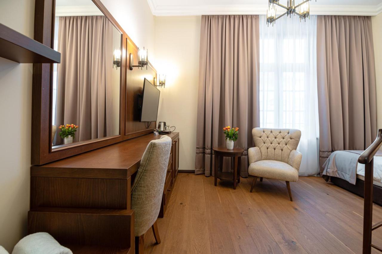Hotel Michael'S Palace Кошице Екстериор снимка